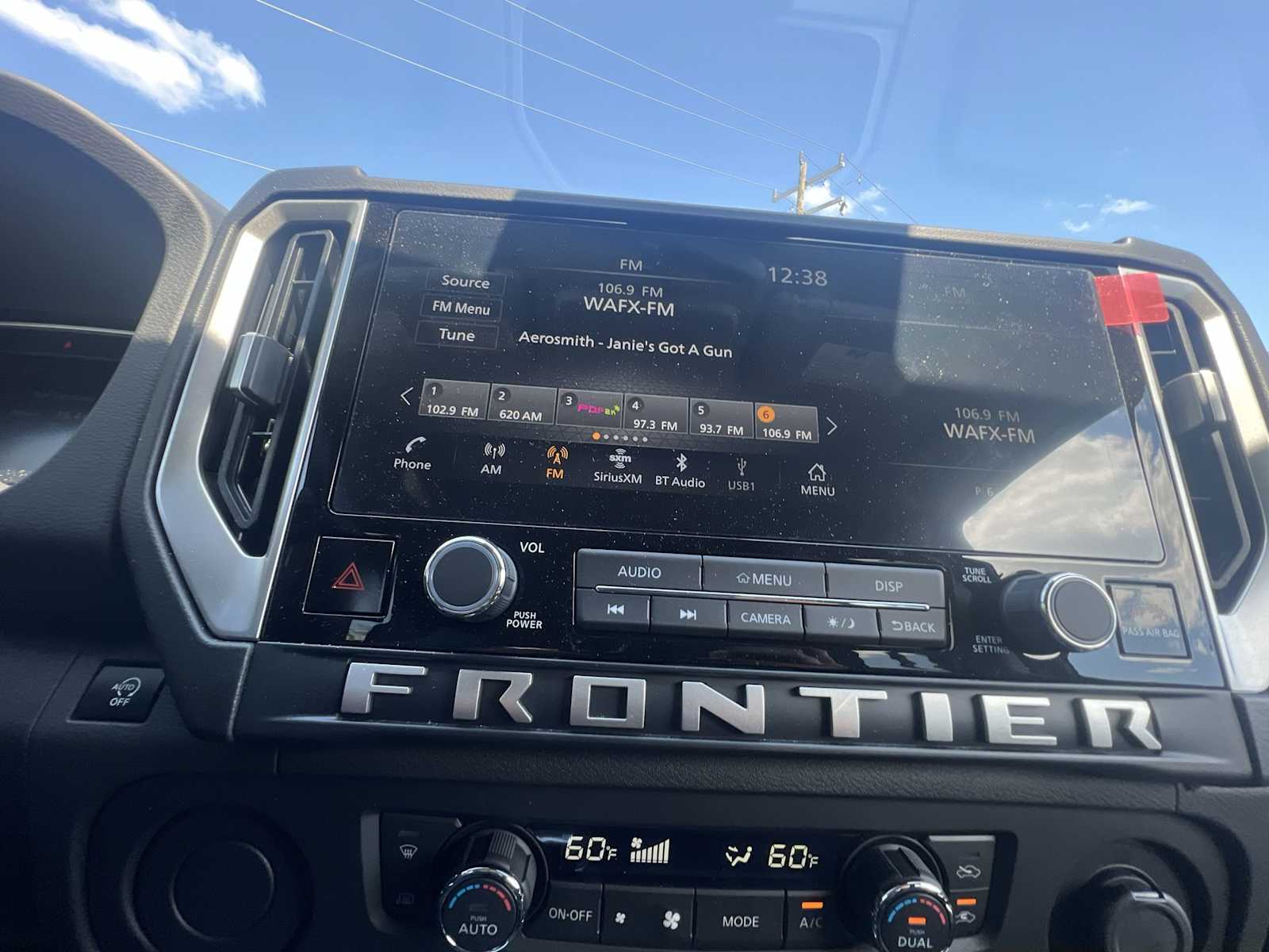 Thumbnail: 2025 Nissan Frontier - 12