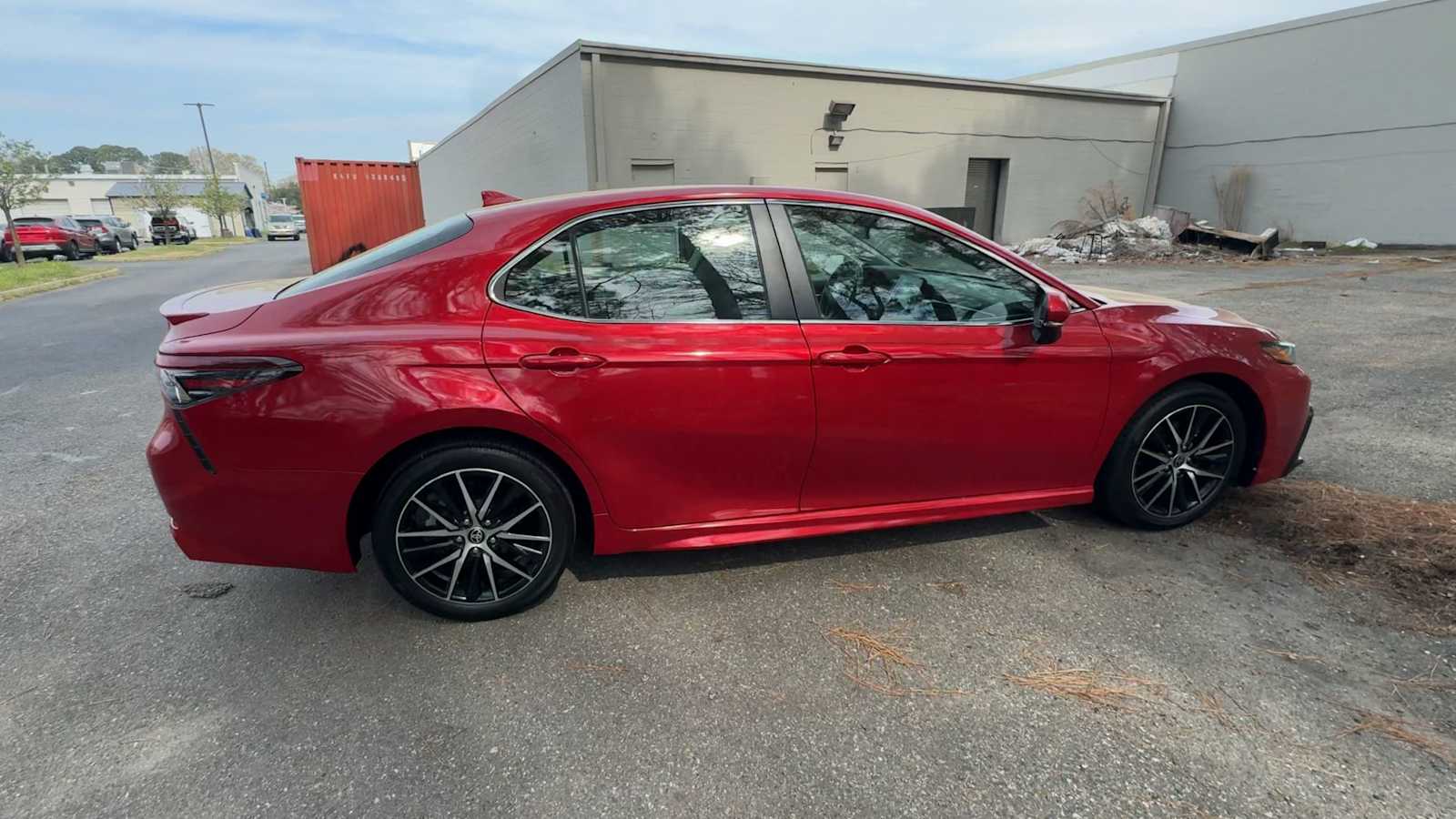 Thumbnail: 2022 Toyota Camry - 9