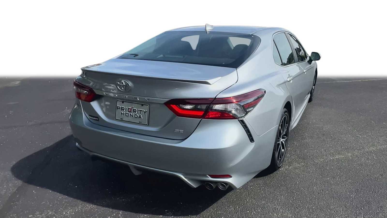2023 Toyota Camry SE 8