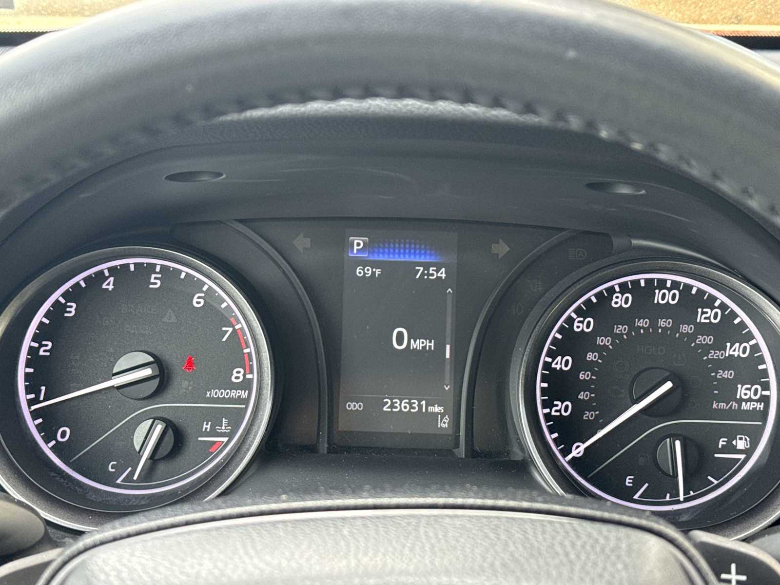 Thumbnail: 2022 Toyota Camry - 10