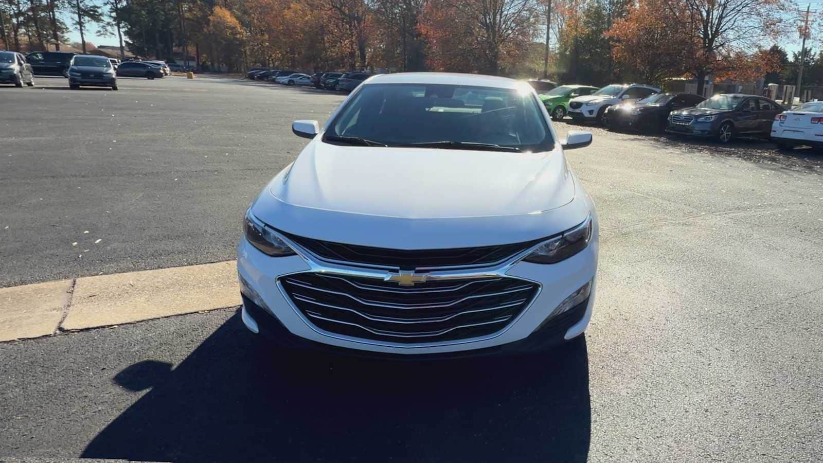 Thumbnail: 2024 Chevrolet Malibu - 3