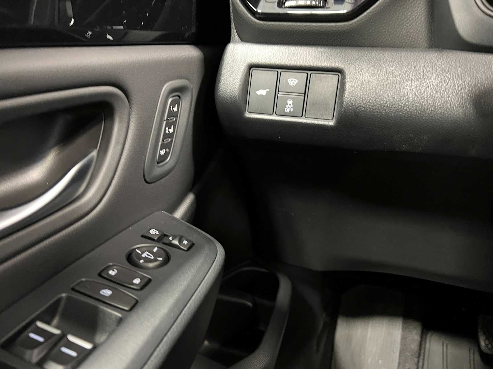 Thumbnail: 2025 Honda Pilot - 16