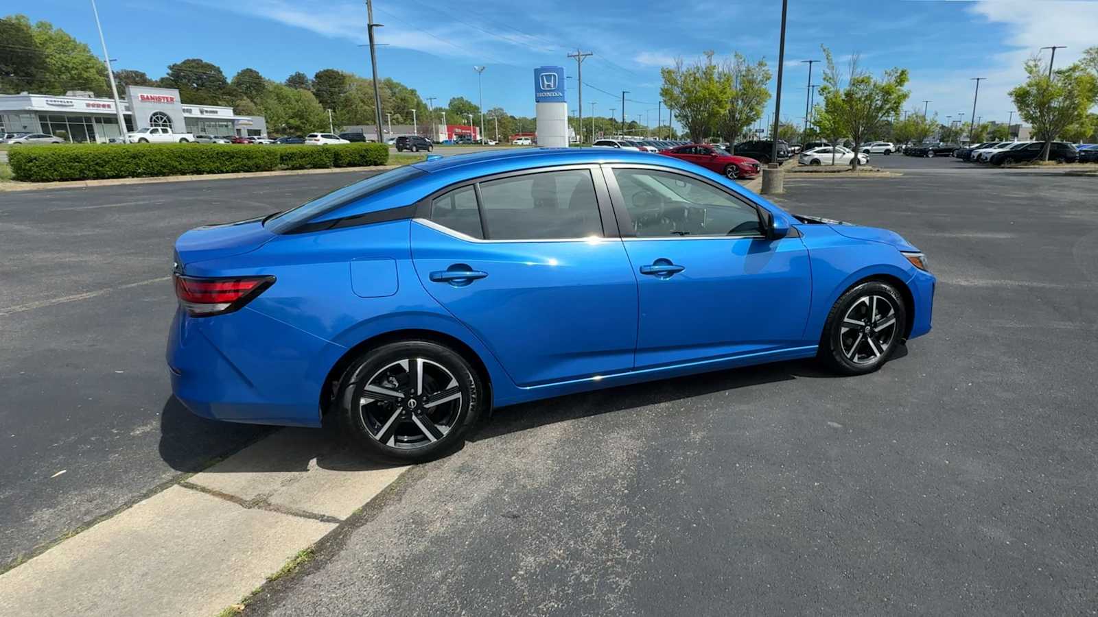 Thumbnail: 2024 Nissan Sentra - 8