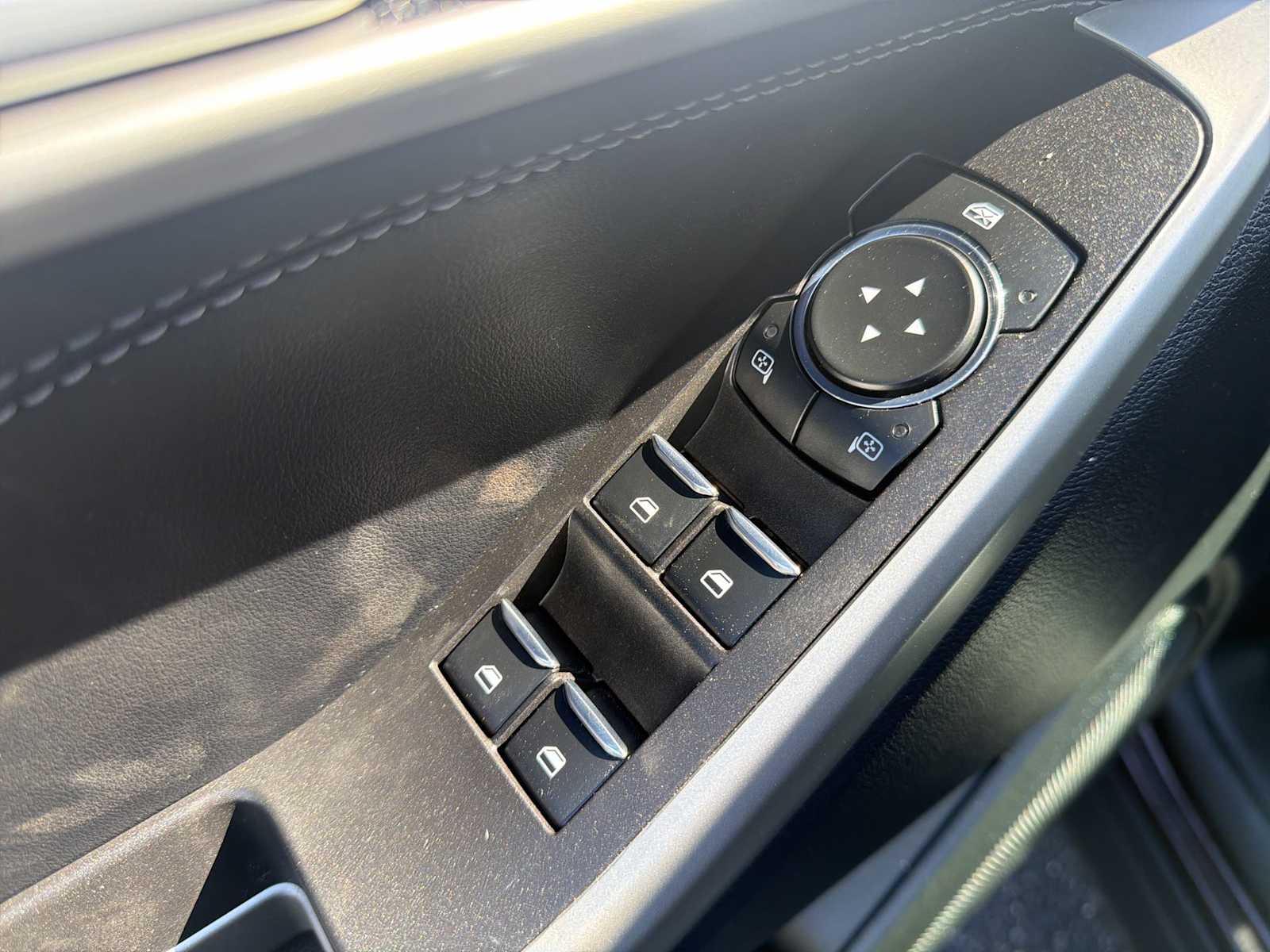 Thumbnail: 2023 Ford Explorer - 15