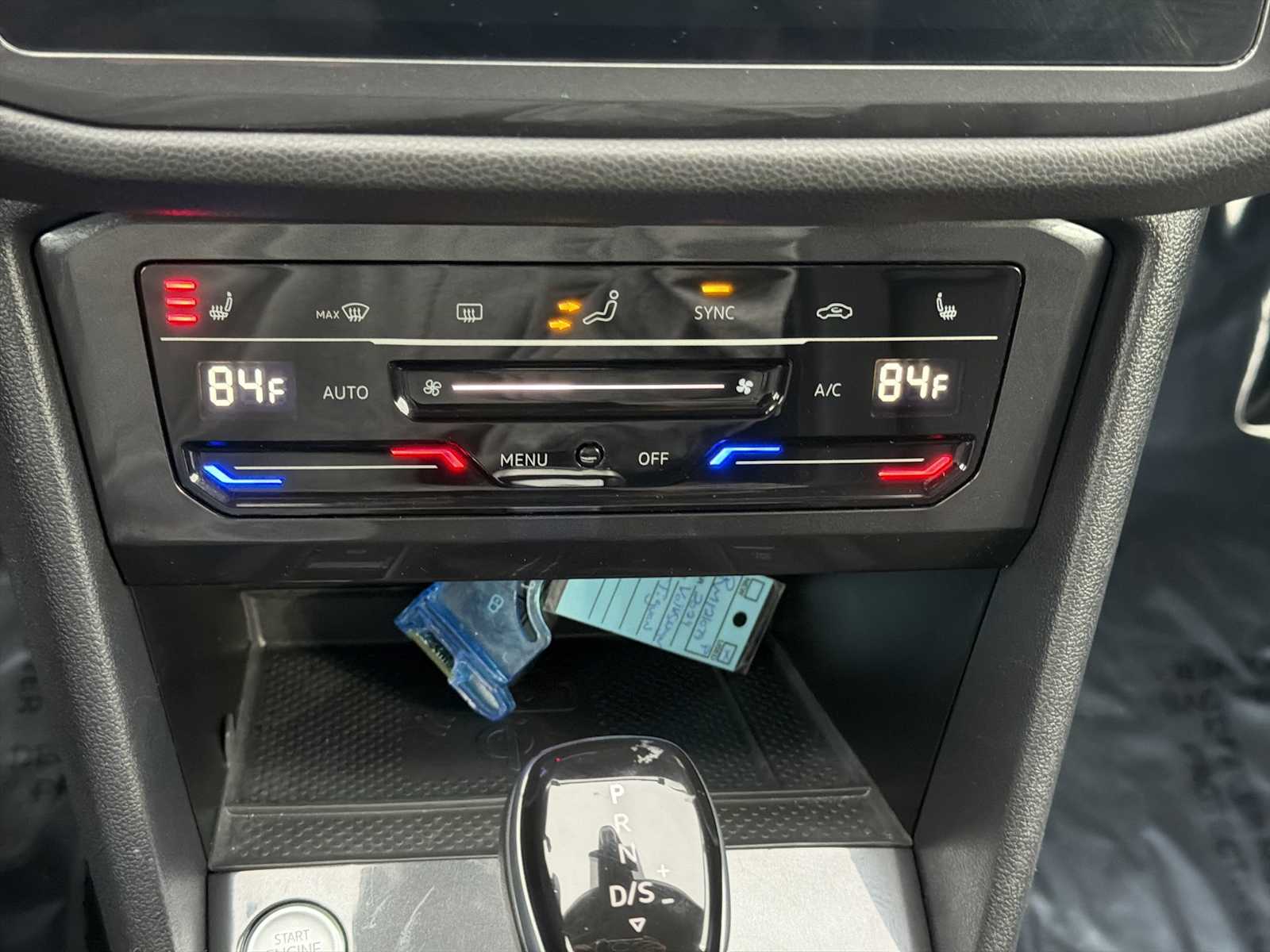 Thumbnail: 2024 Volkswagen Tiguan - 16