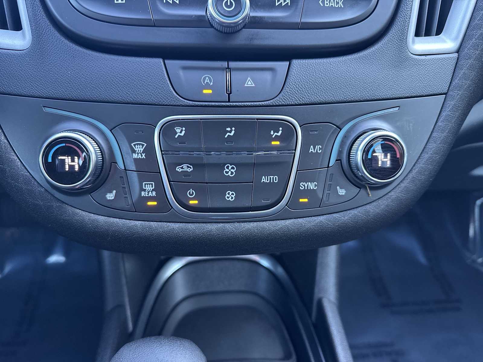 Thumbnail: 2024 Chevrolet Malibu - 16