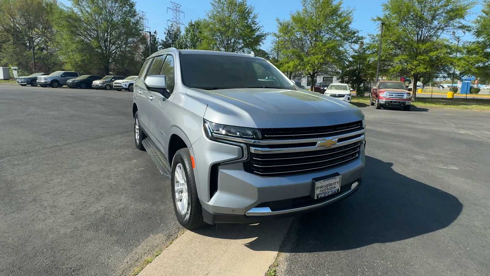 Thumbnail: 2024 Chevrolet Tahoe - 3