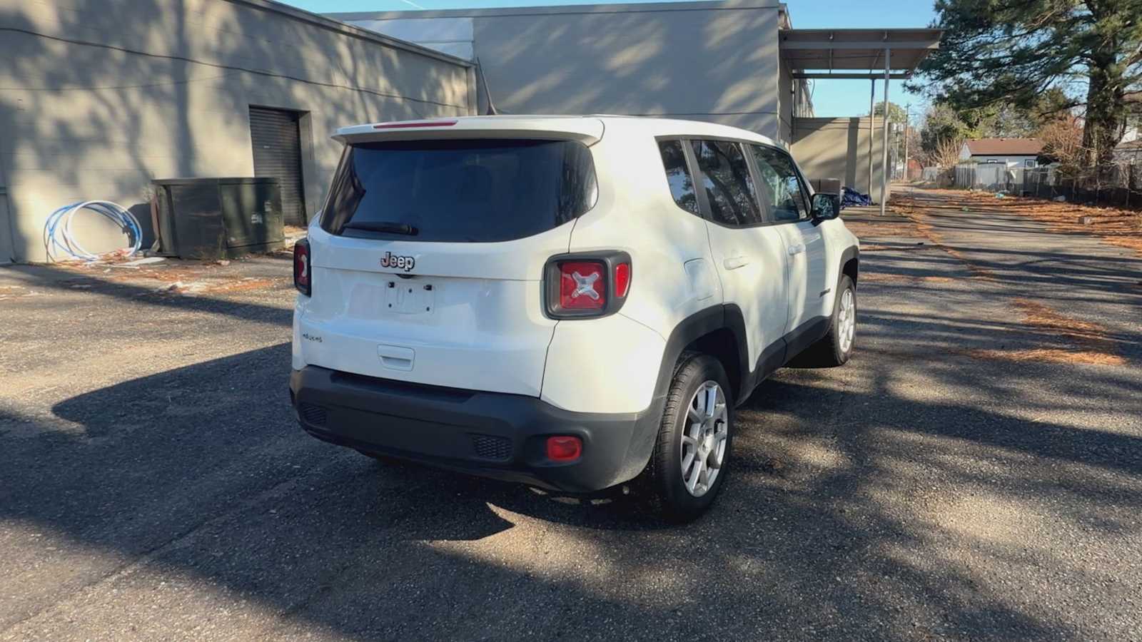 Thumbnail: 2023 Jeep Renegade - 8