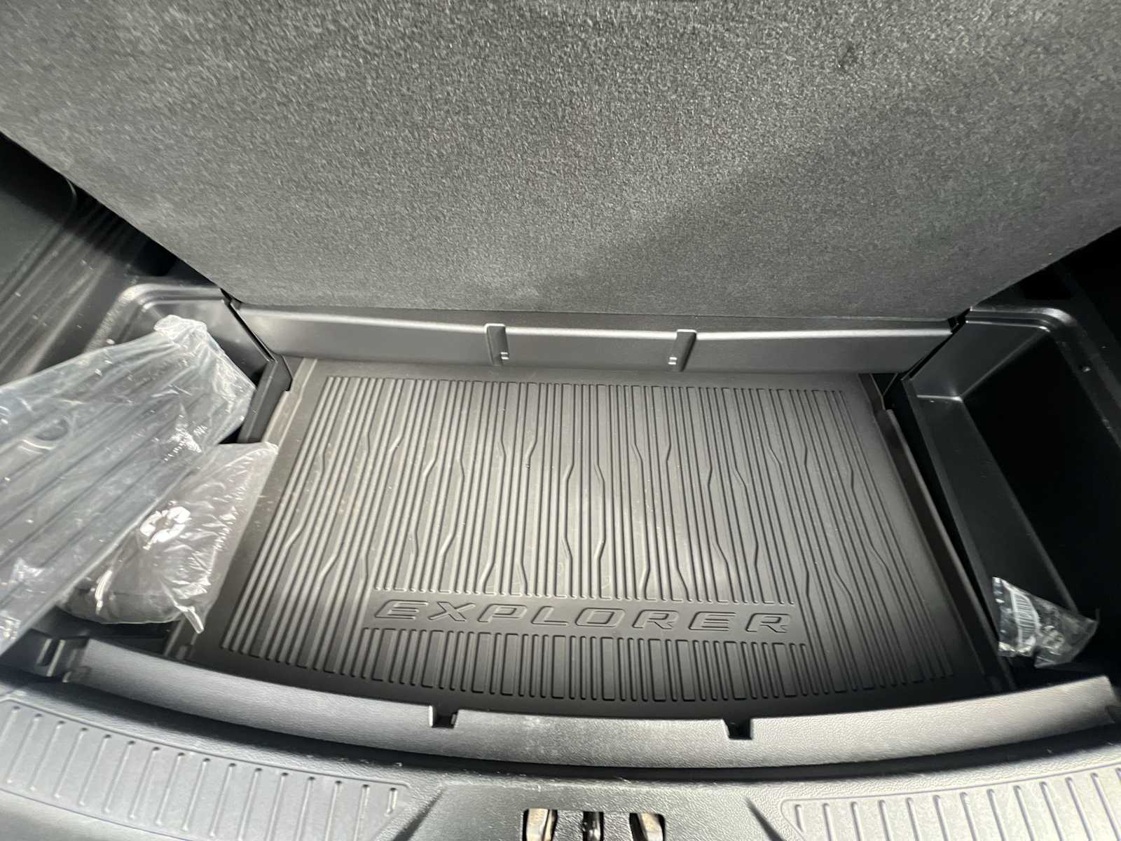 Thumbnail: 2023 Ford Explorer - 22