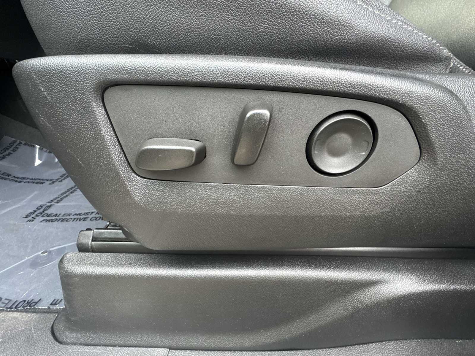 Thumbnail: 2023 Chevrolet Tahoe - 14