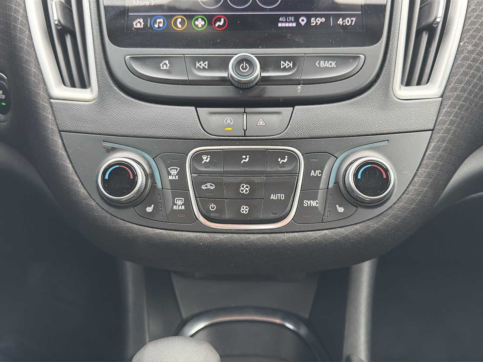 Thumbnail: 2024 Chevrolet Malibu - 17