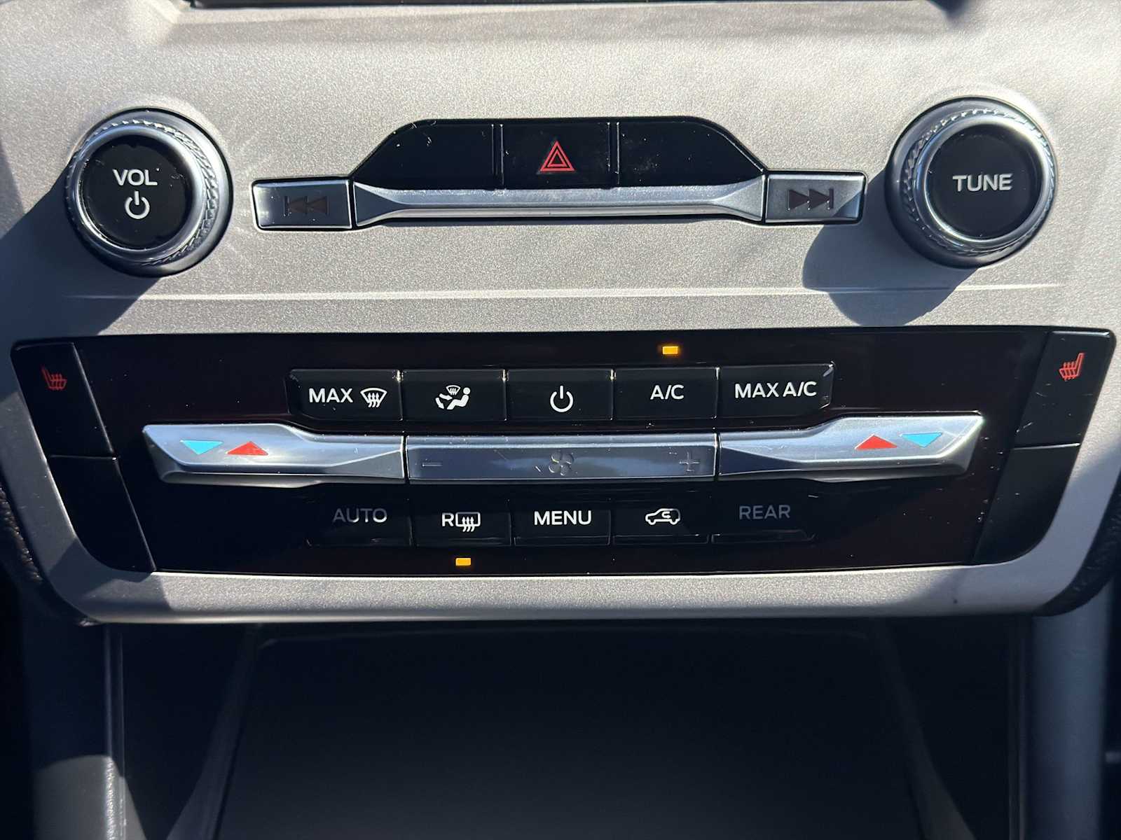 Thumbnail: 2023 Ford Explorer - 16