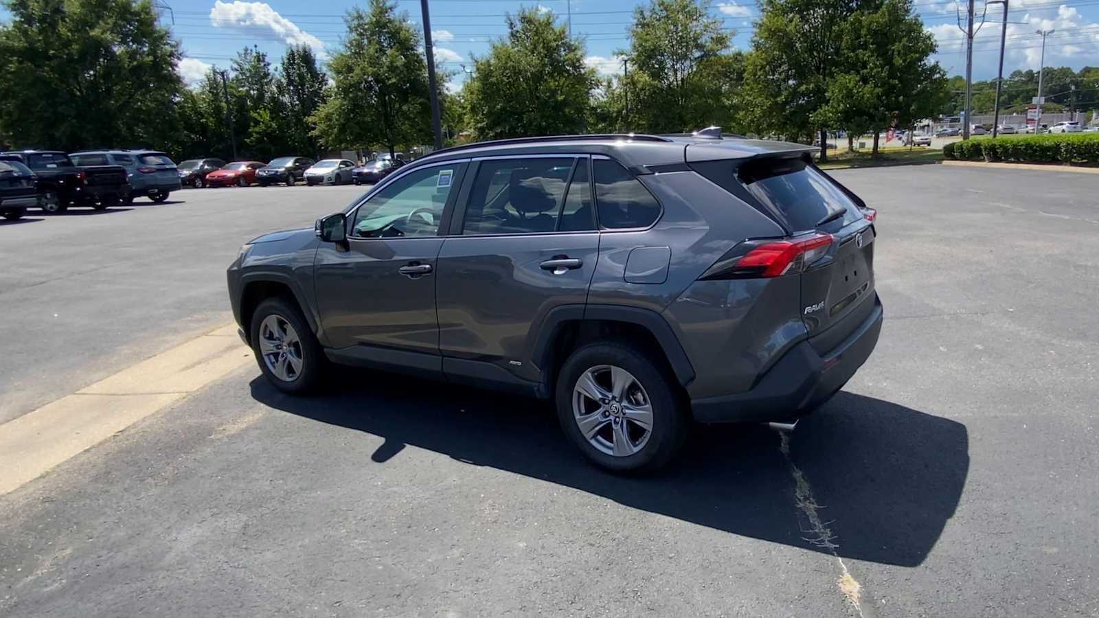 Thumbnail: 2022 Toyota RAV4 - 6