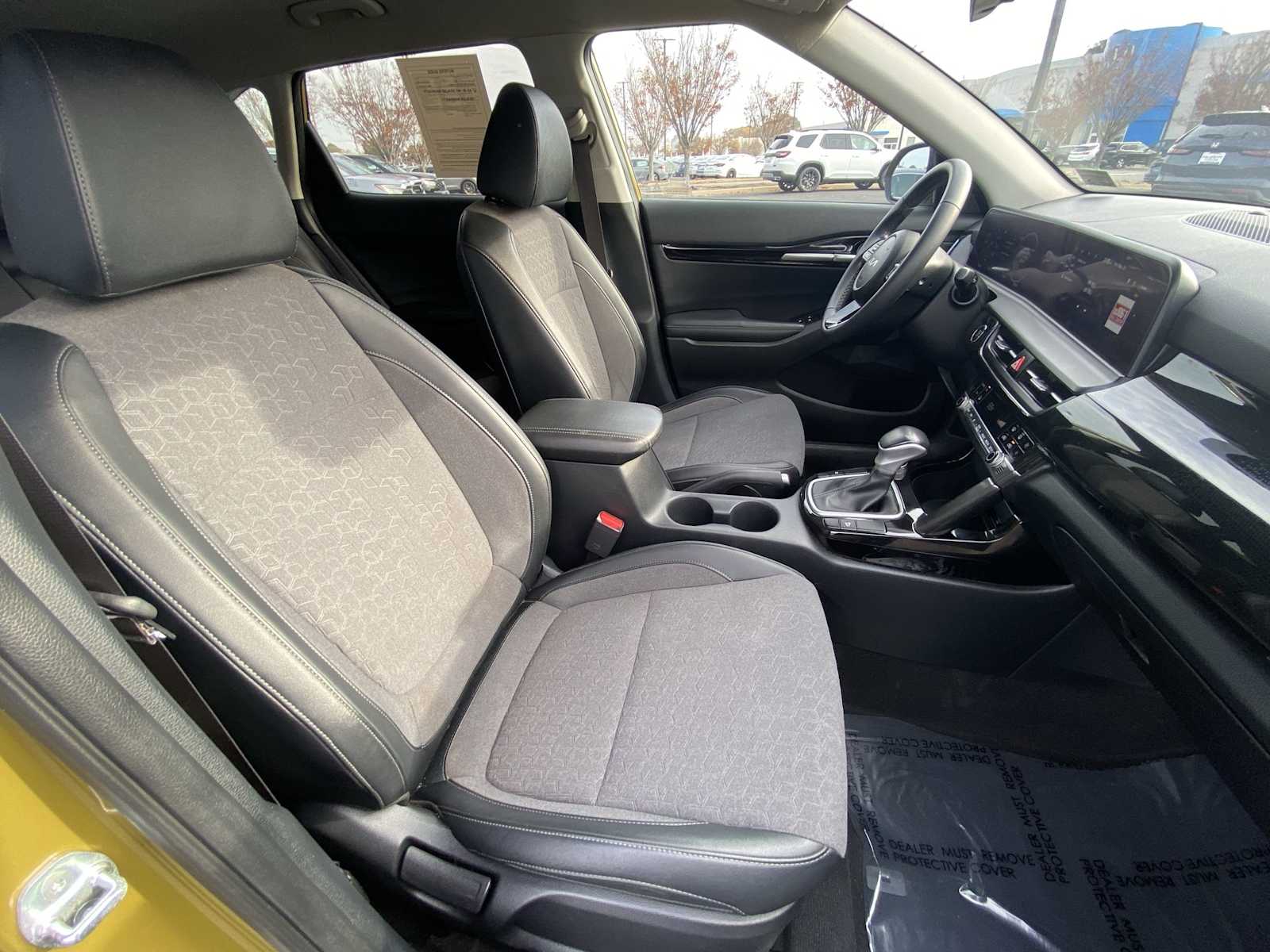 Thumbnail: 2024 Kia Seltos - 25