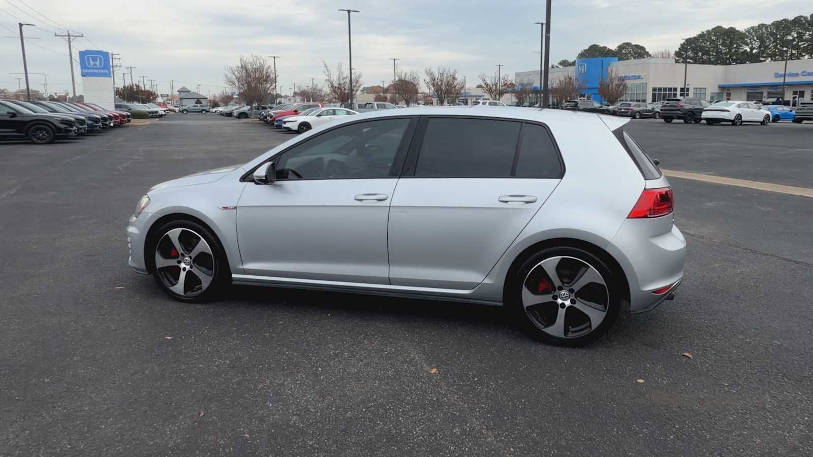 Thumbnail: 2015 Volkswagen Golf - 6