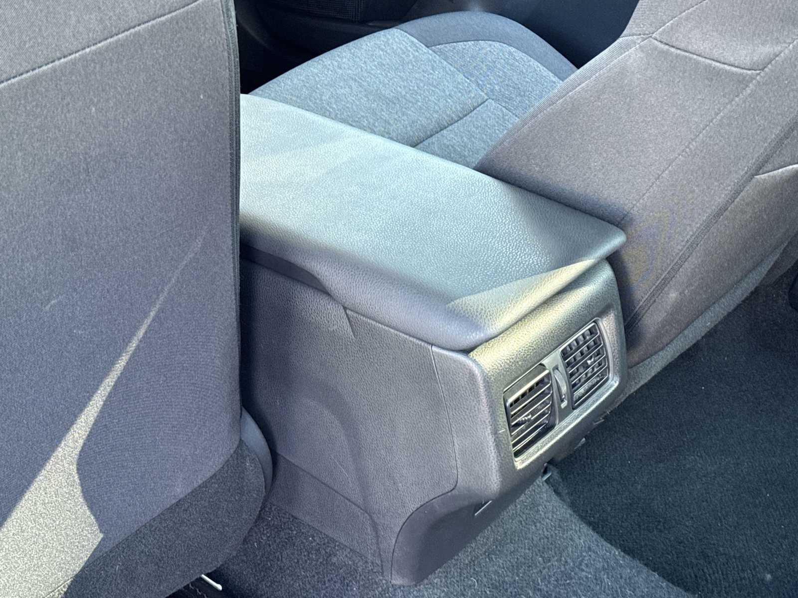 Thumbnail: 2025 Toyota Camry - 21