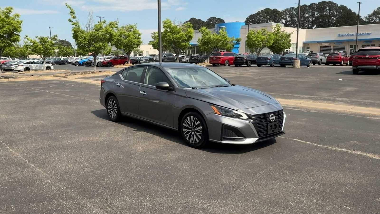 Thumbnail: 2024 Nissan Altima - 2