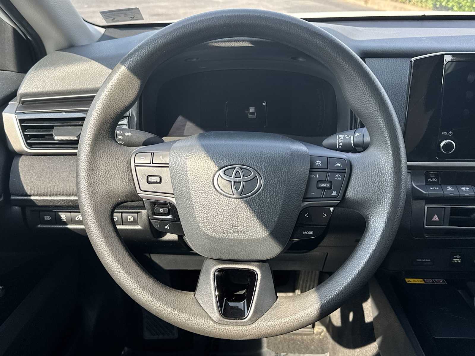 Thumbnail: 2025 Toyota Camry - 11
