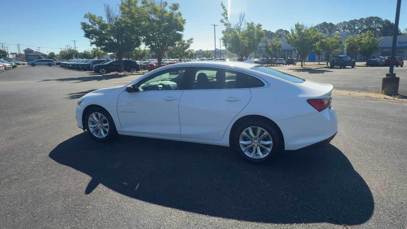 Thumbnail: 2024 Chevrolet Malibu - 6