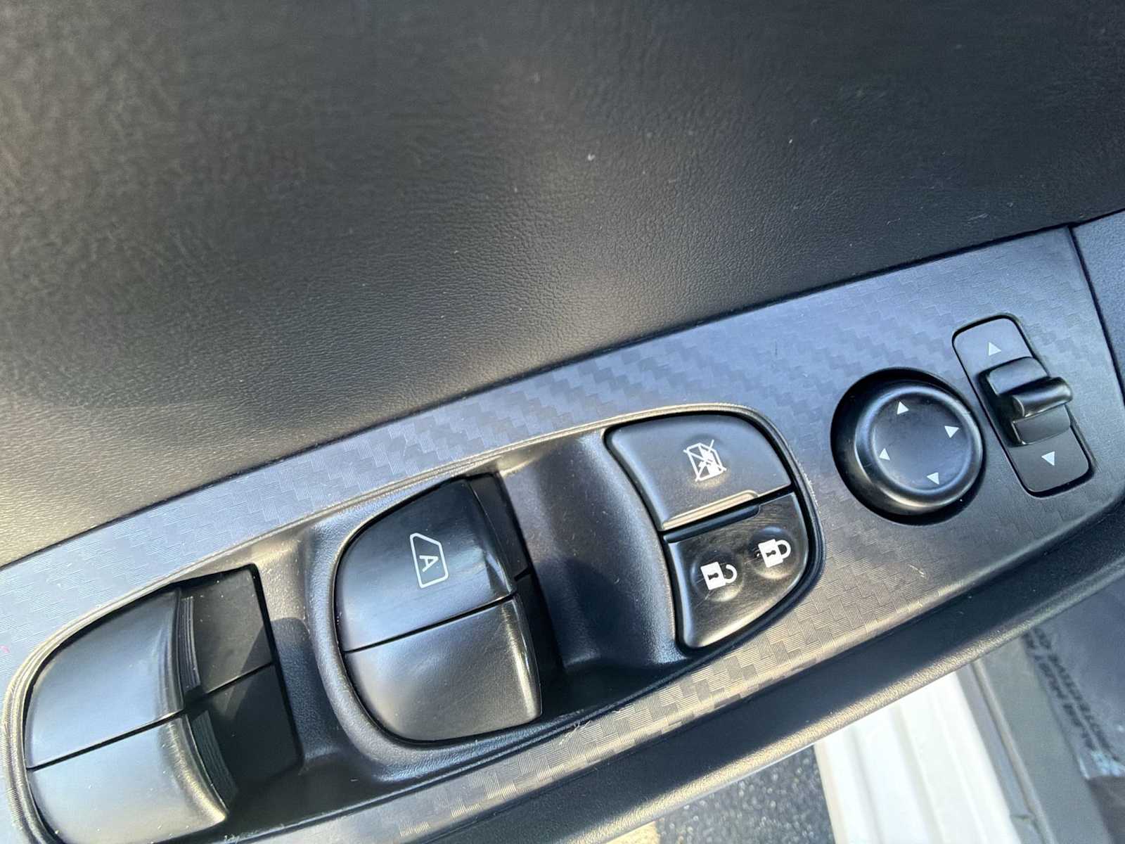 Thumbnail: 2023 Nissan Sentra - 15