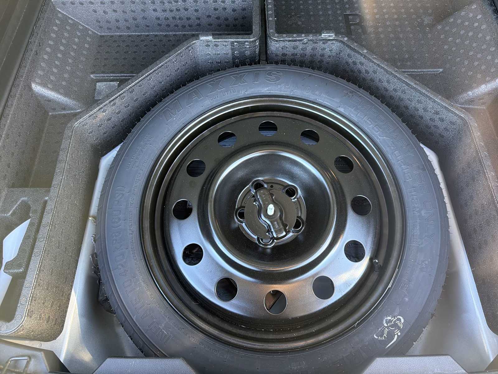 Thumbnail: 2024 Ford Edge - 20