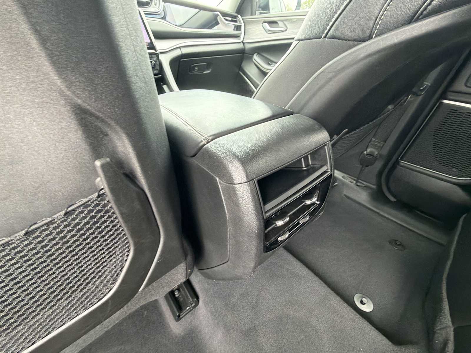 Thumbnail: 2024 Jeep Grand Cherokee - 23