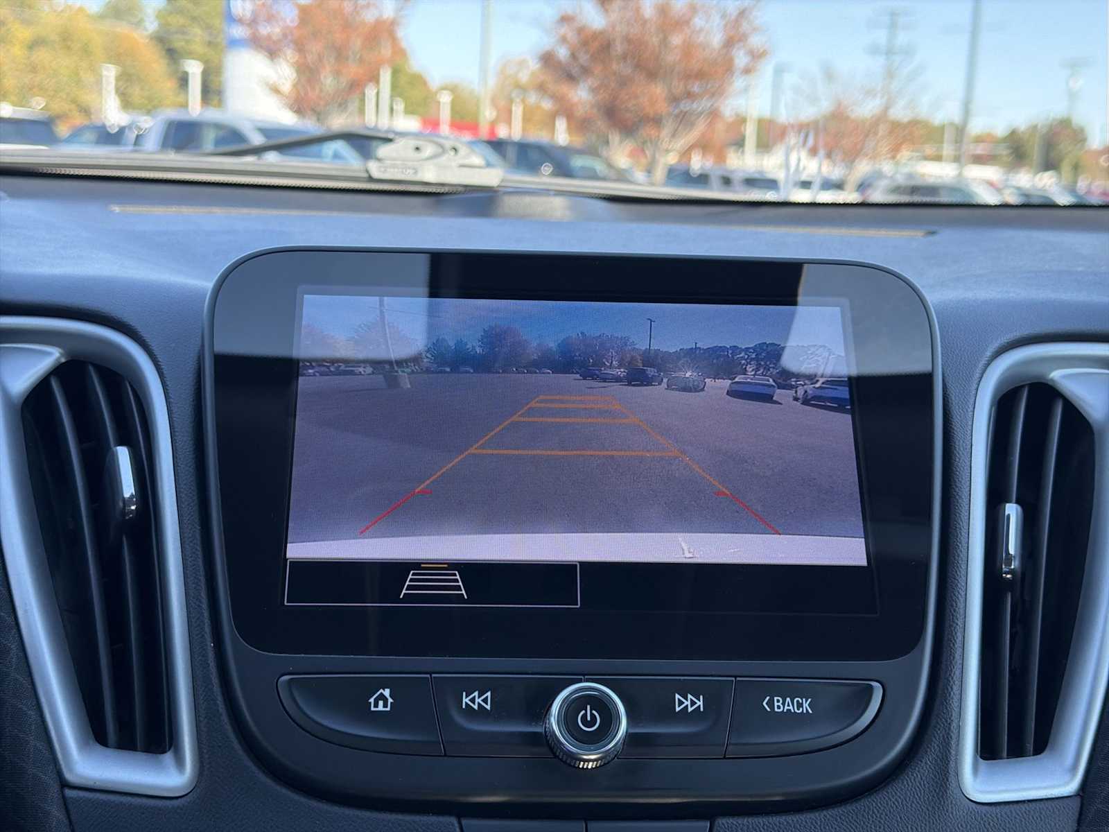 Thumbnail: 2023 Chevrolet Malibu - 24