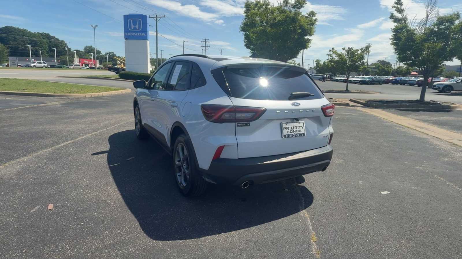 Thumbnail: 2025 Ford Escape - 7