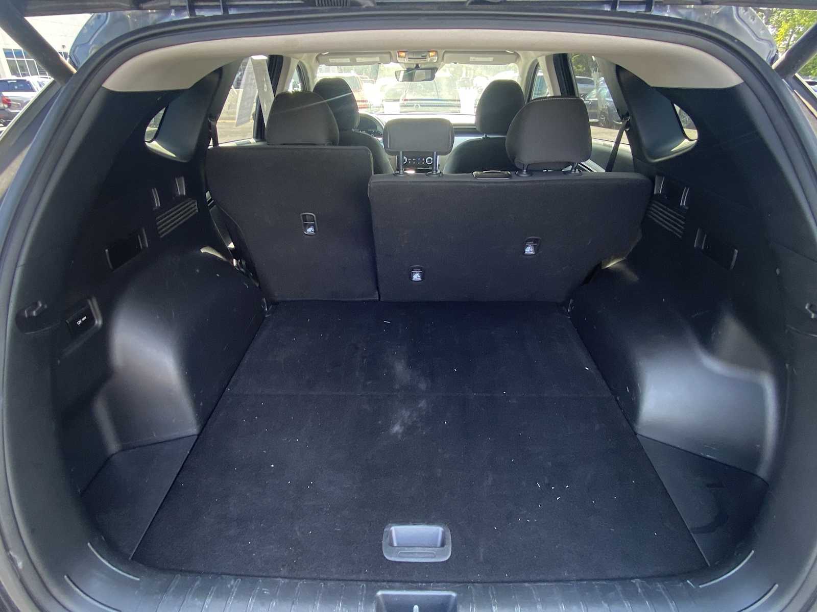 Thumbnail: 2023 Hyundai Tucson - 19