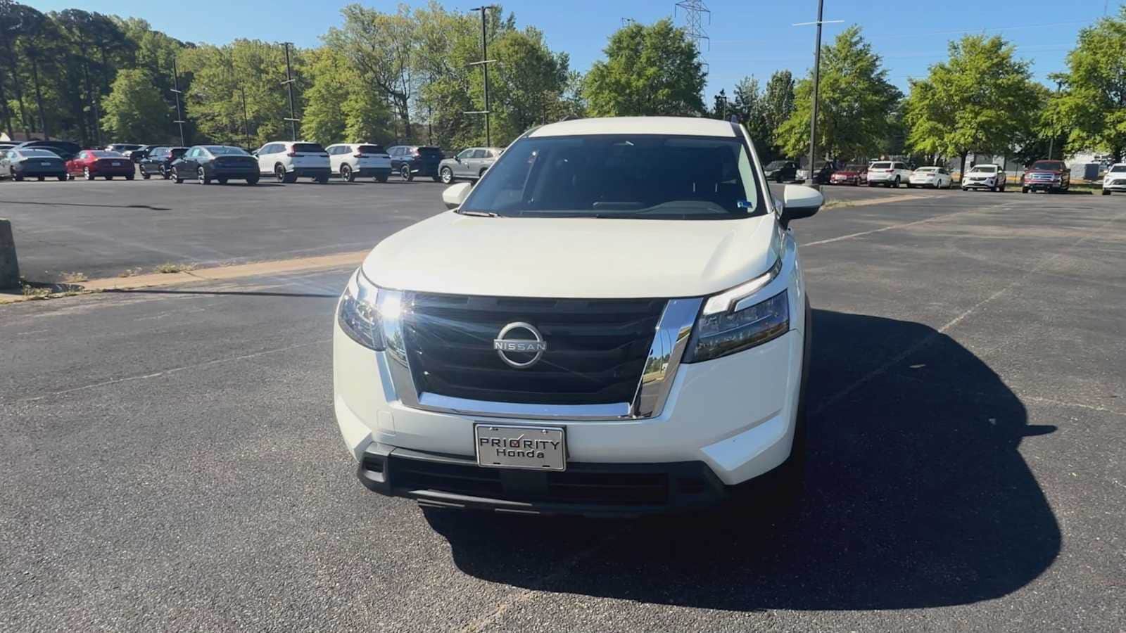 Thumbnail: 2024 Nissan Pathfinder - 3