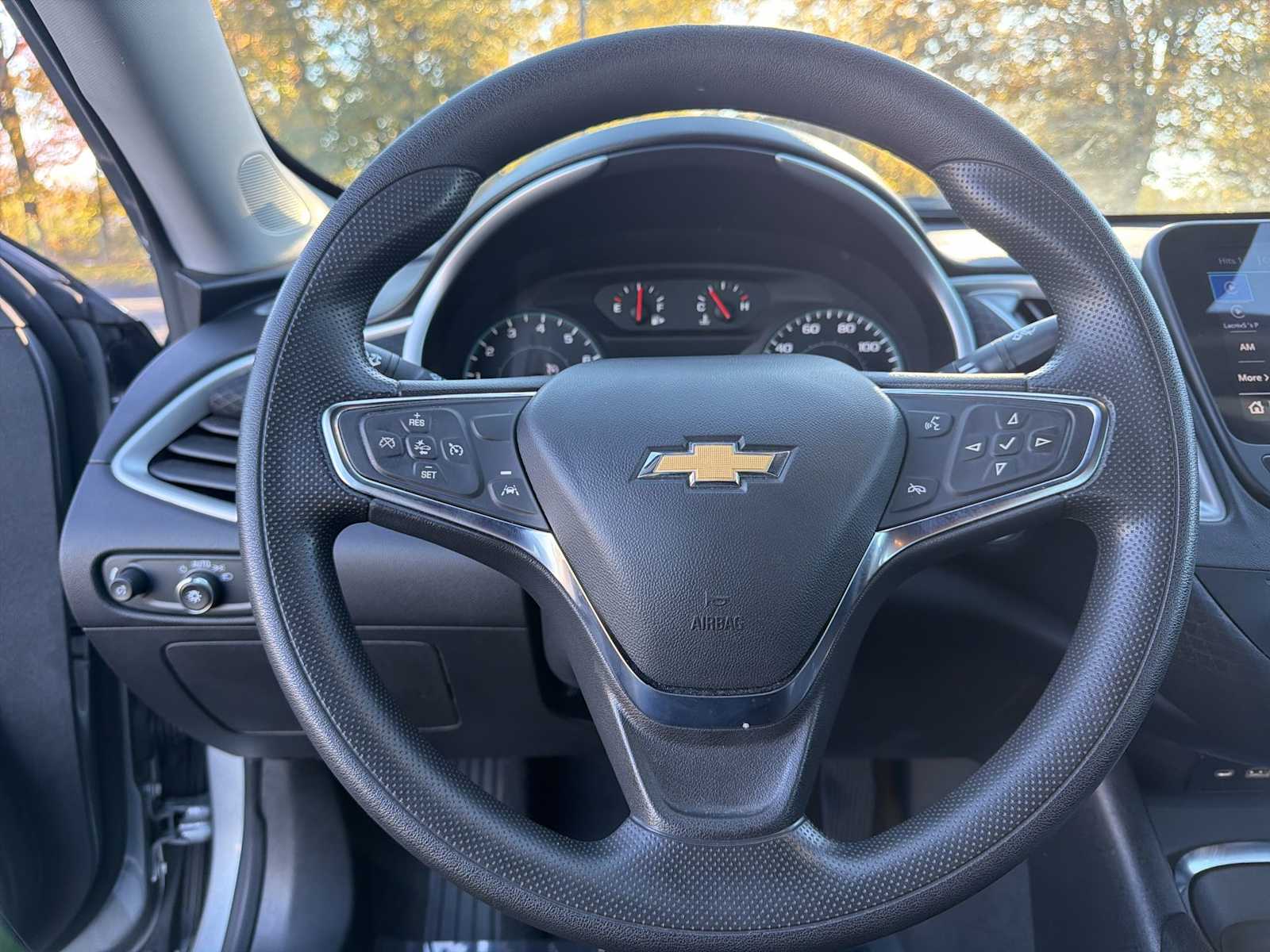 Thumbnail: 2024 Chevrolet Malibu - 11