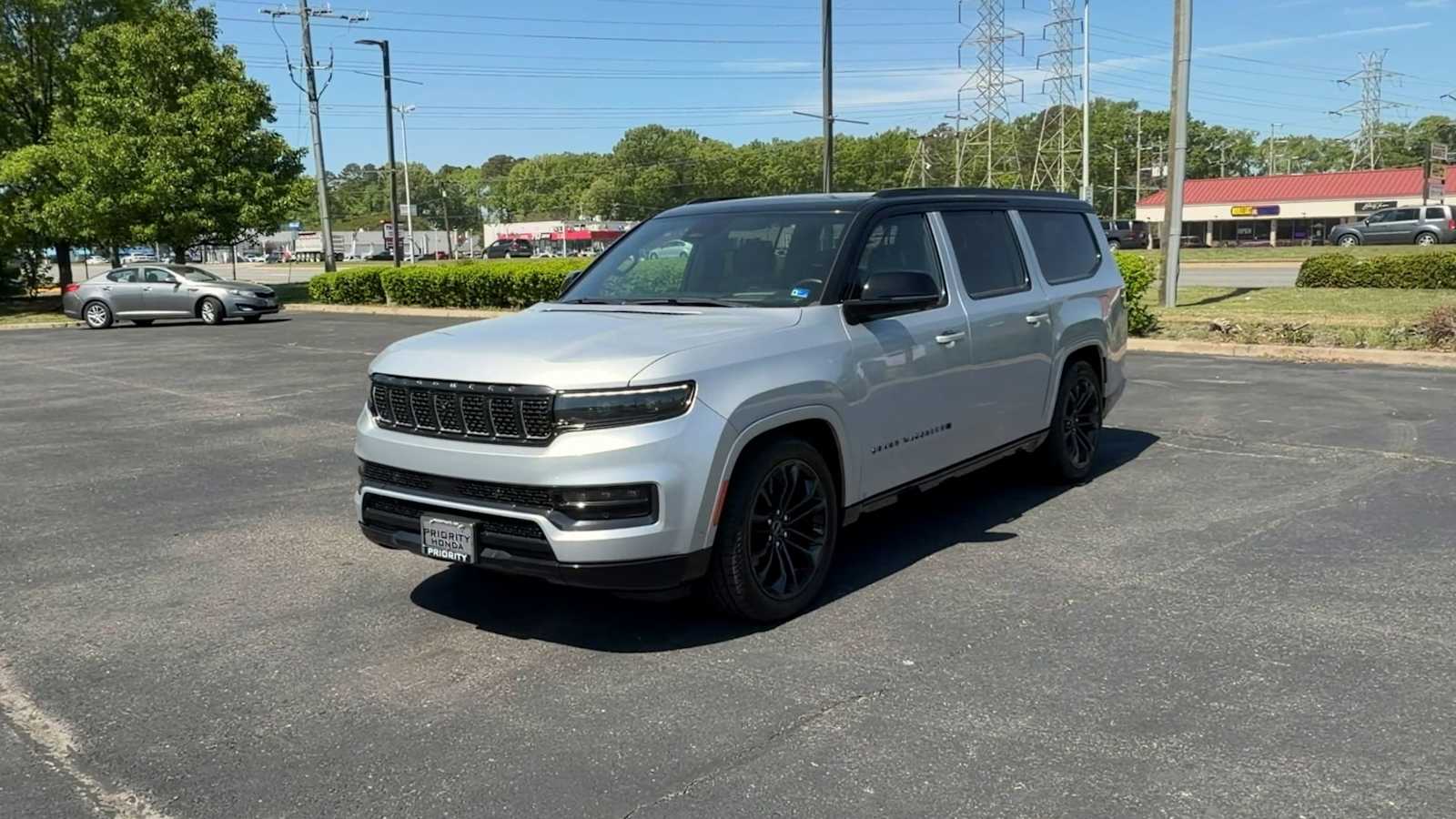 Thumbnail: 2024 Jeep Grand Wagoneer L - 4