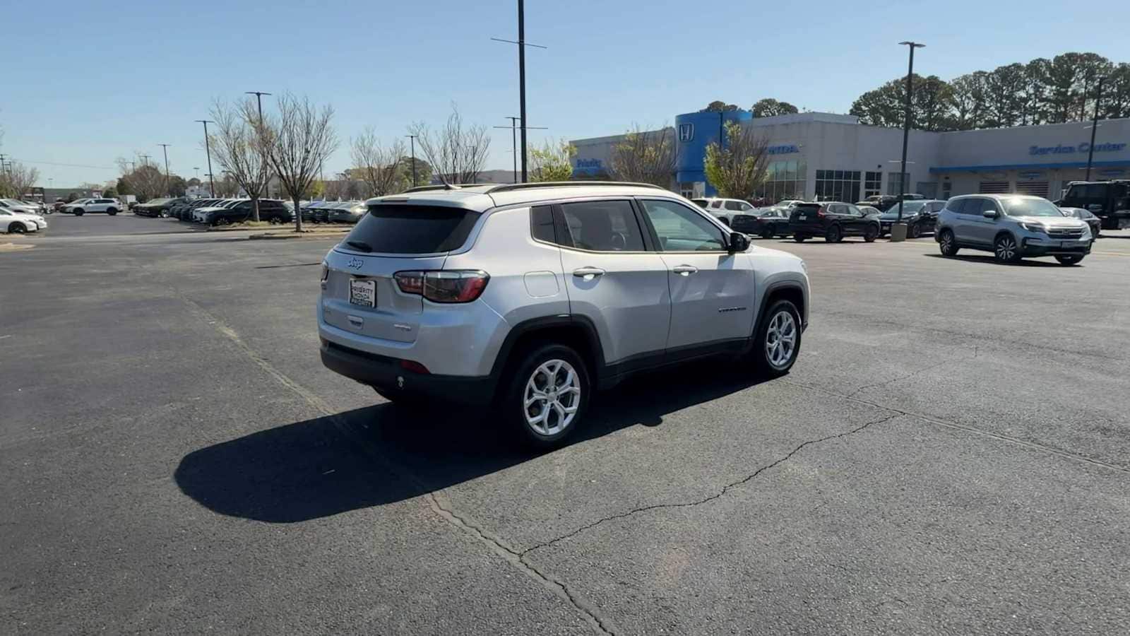 Thumbnail: 2024 Jeep Compass - 8