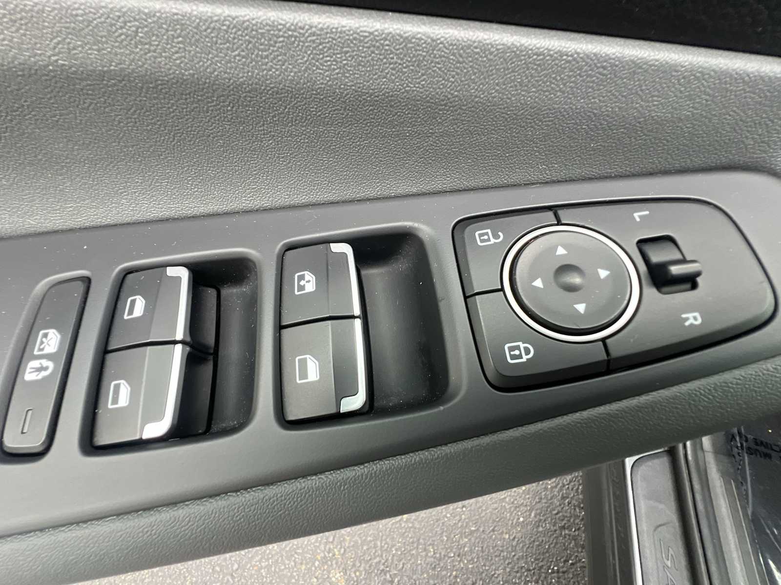 Thumbnail: 2023 Hyundai Santa Fe - 15