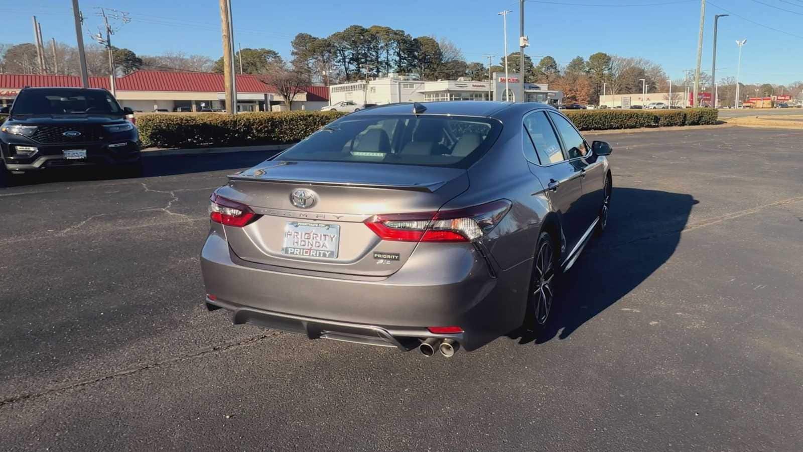 Thumbnail: 2023 Toyota Camry - 8