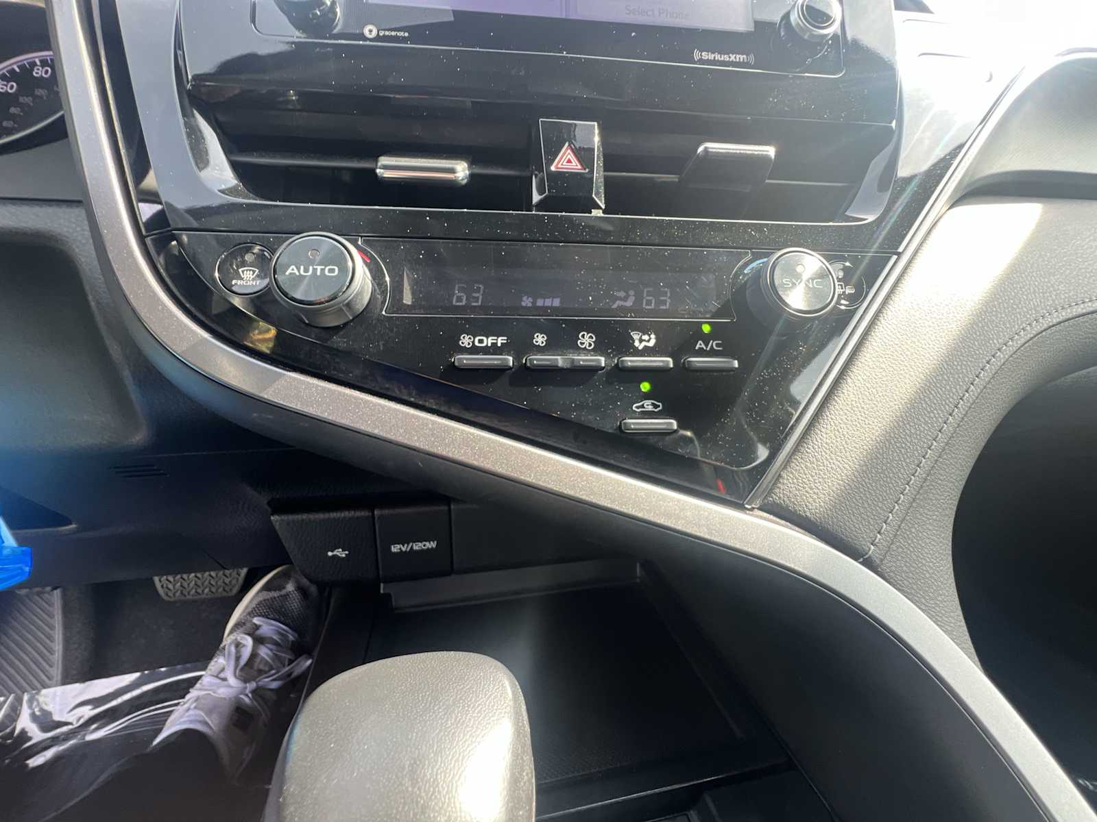 2023 Toyota Camry SE 16