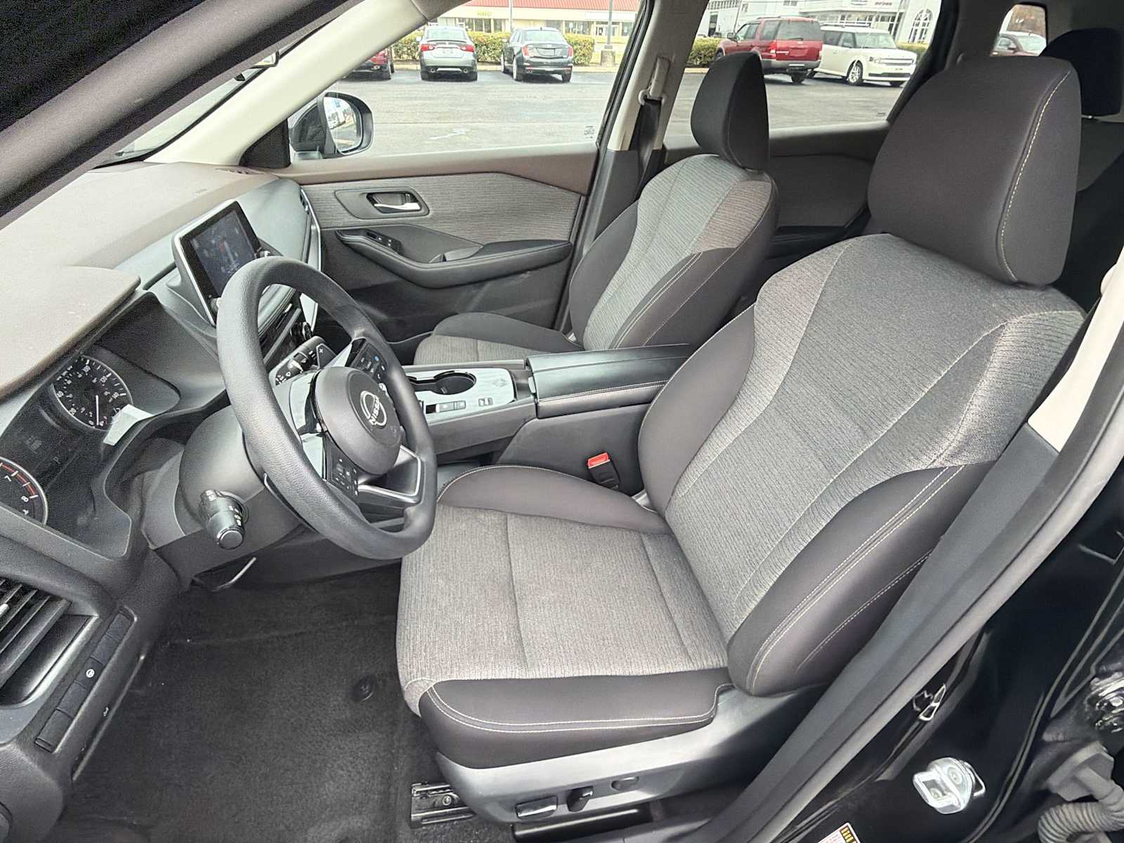 Thumbnail: 2023 Nissan Rogue - 13