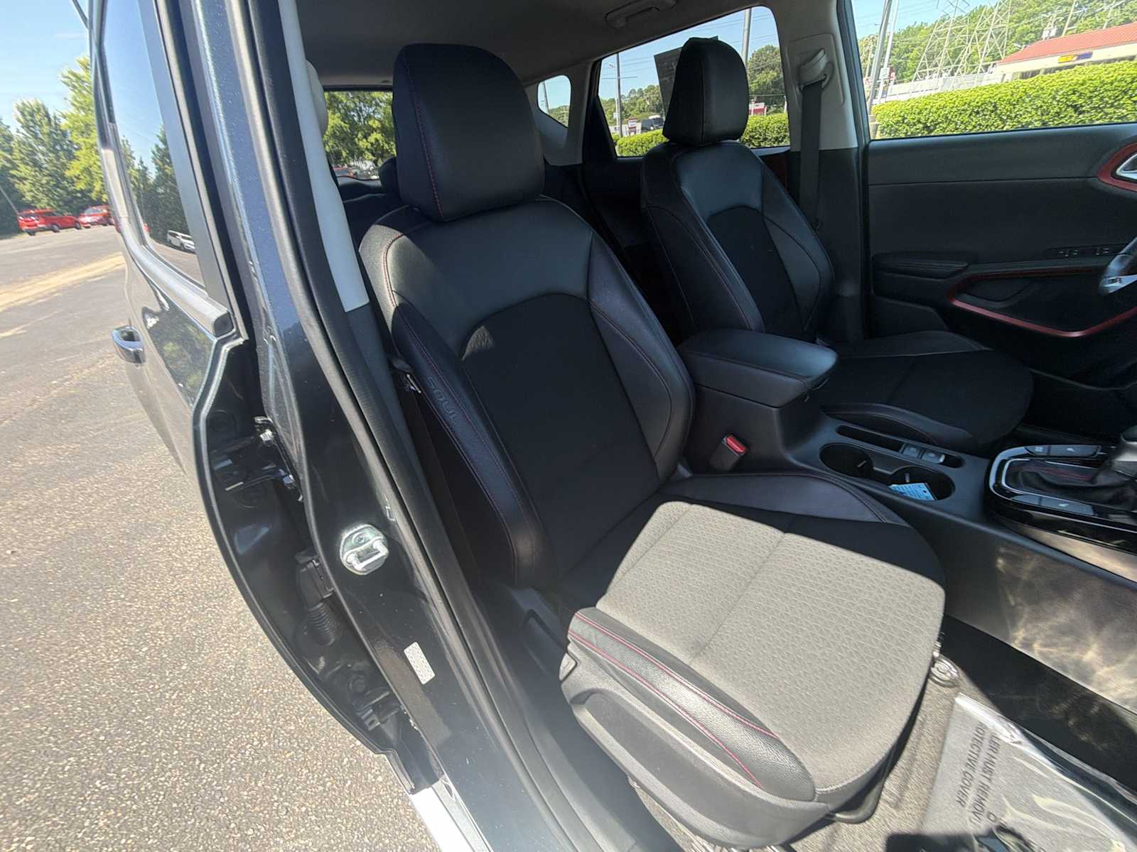 Thumbnail: 2023 Kia Soul - 27