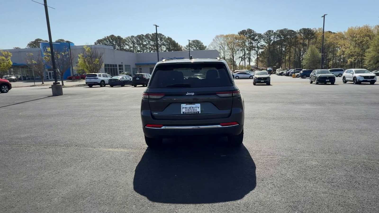 Thumbnail: 2024 Jeep Grand Cherokee - 7