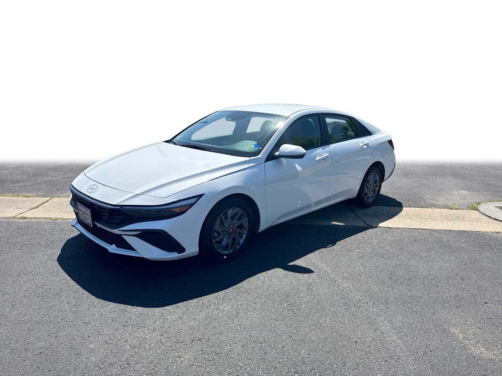 Thumbnail: 2024 Hyundai Elantra - 1