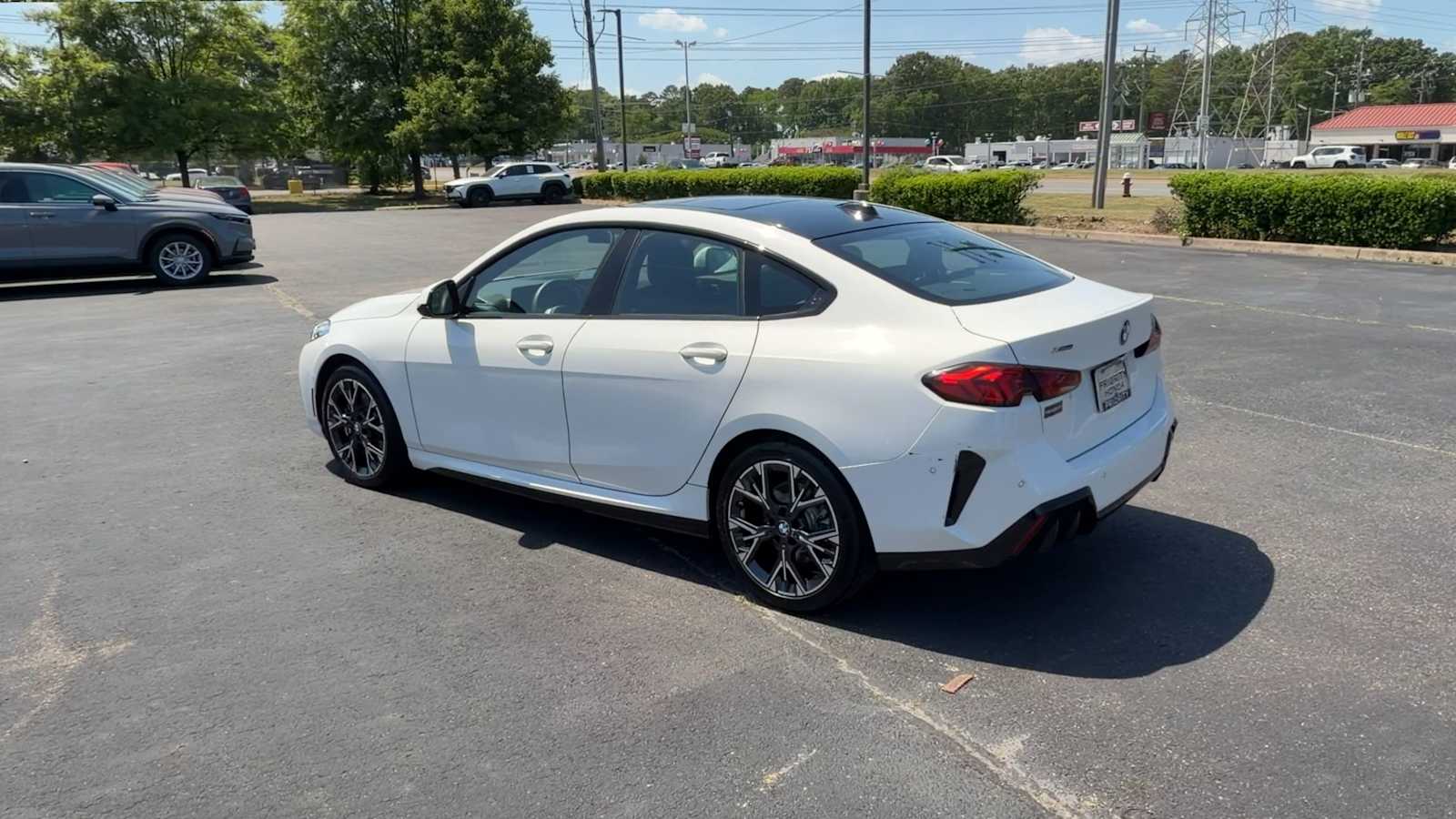 Thumbnail: 2025 BMW 2 Series - 6