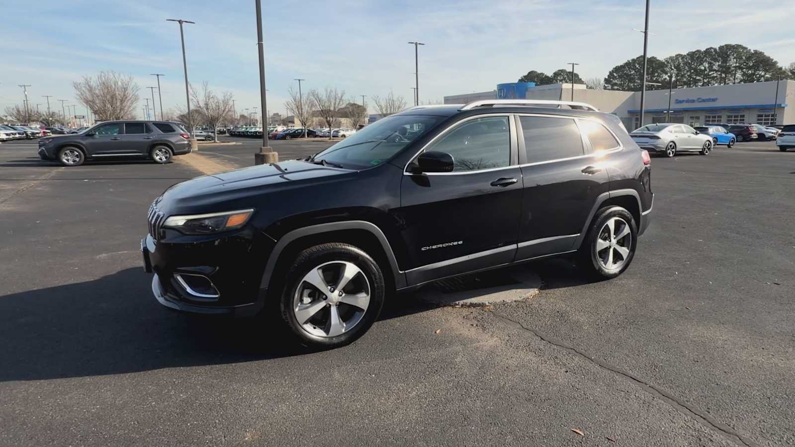 Thumbnail: 2021 Jeep Cherokee - 4