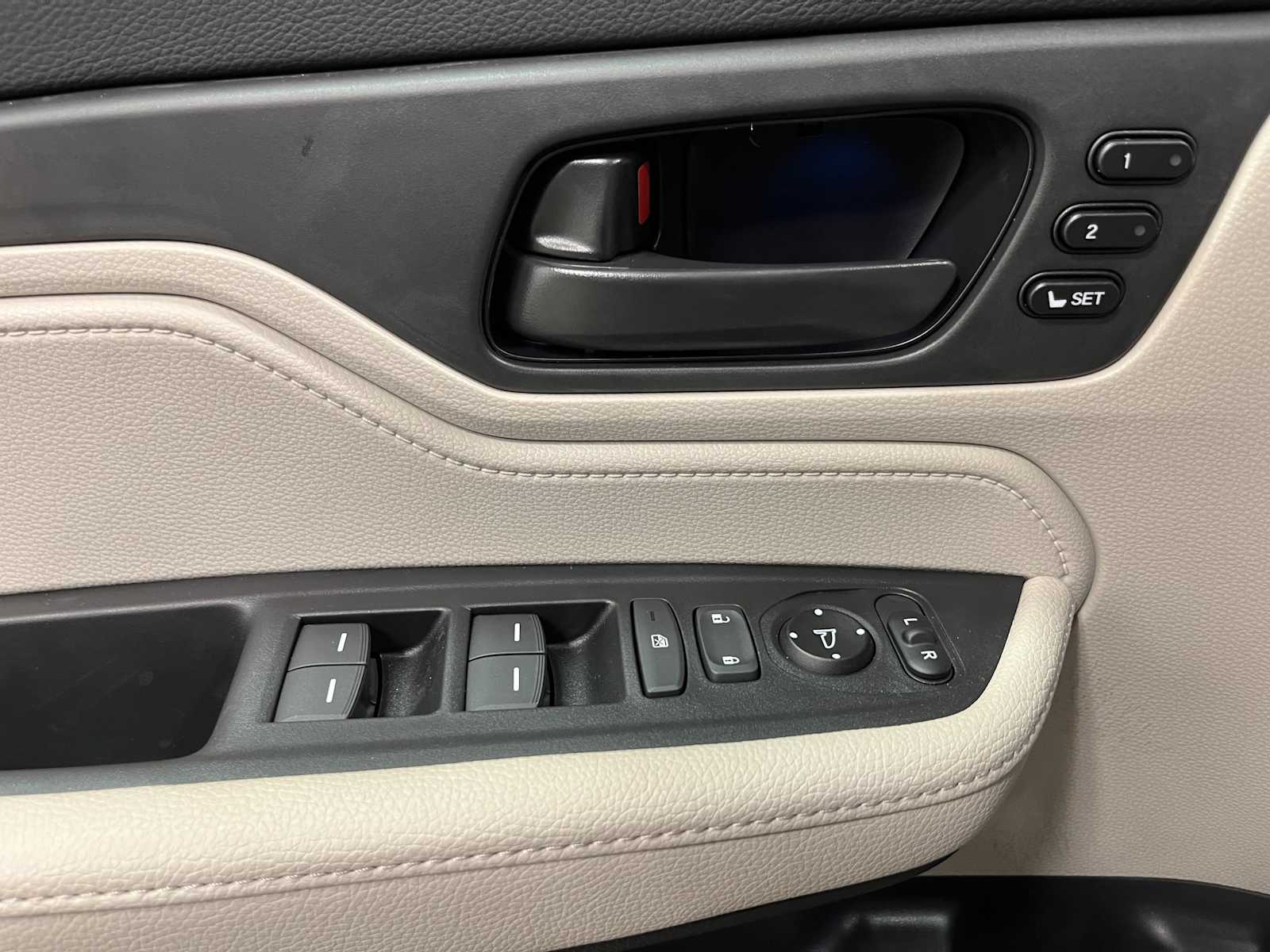 Thumbnail: 2026 Honda Odyssey - 13