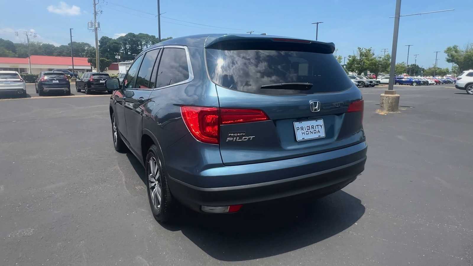 Thumbnail: 2018 Honda Pilot - 7