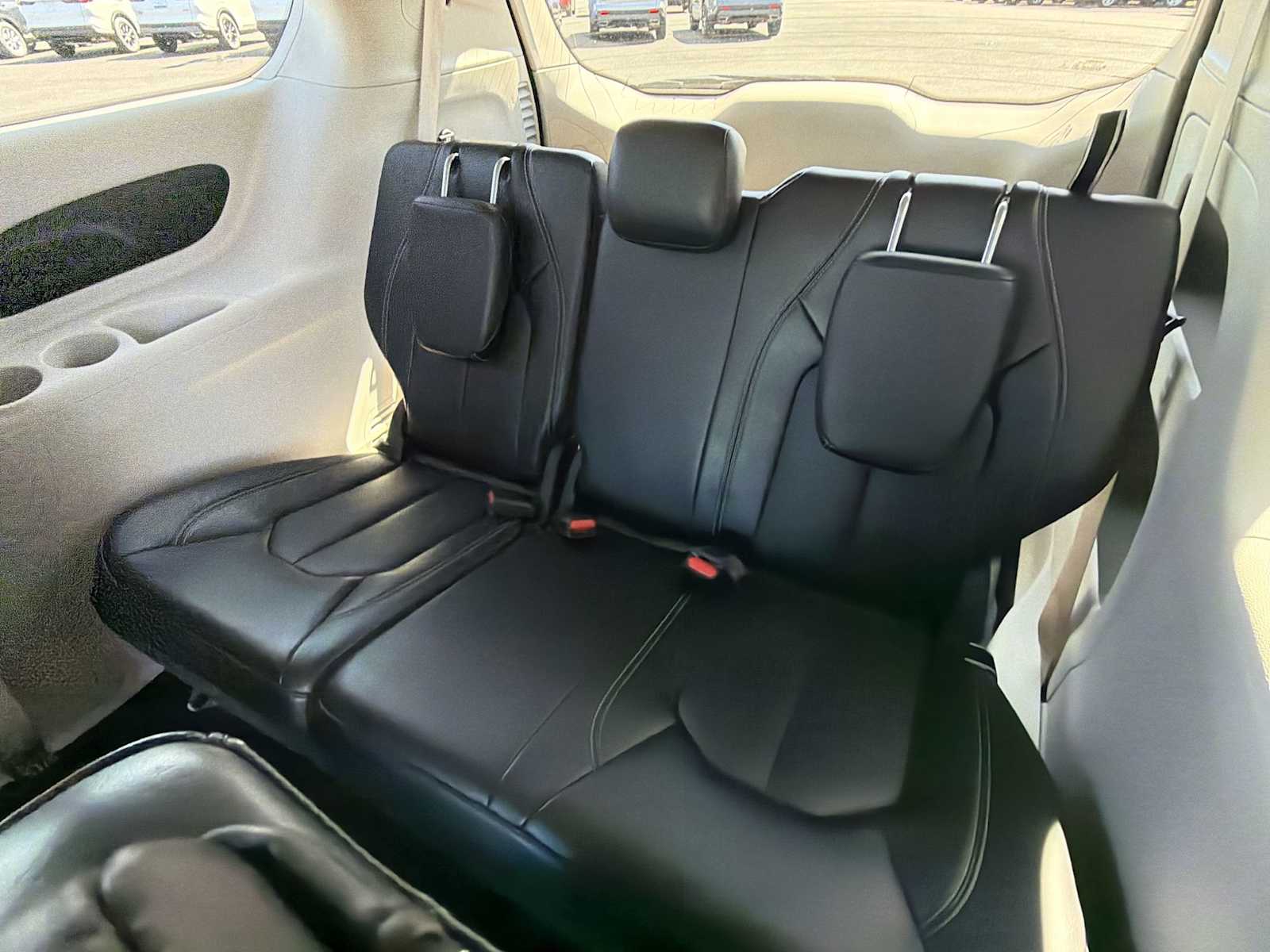 Thumbnail: 2024 Chrysler Pacifica - 23