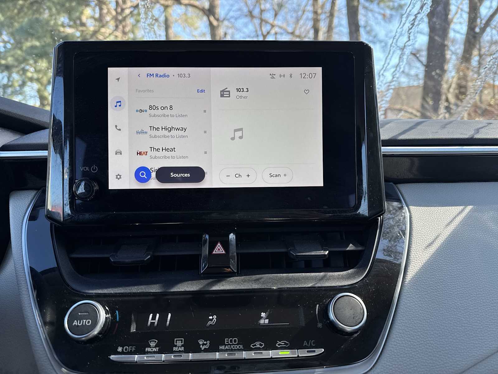 Thumbnail: 2023 Toyota Corolla - 12