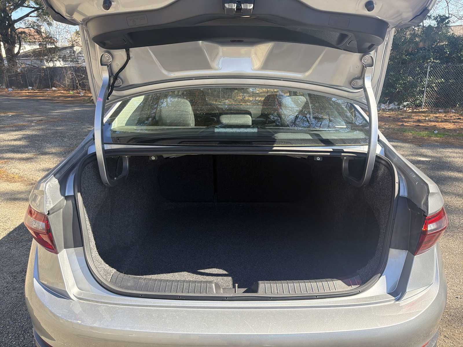 Thumbnail: 2024 Volkswagen Jetta - 32