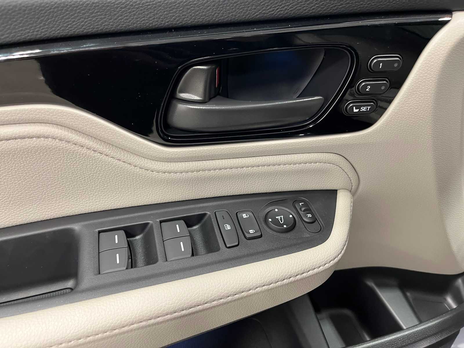 Thumbnail: 2026 Honda Odyssey - 13