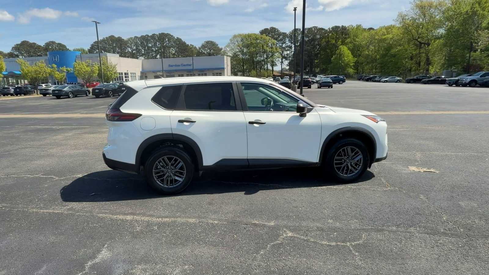 Thumbnail: 2024 Nissan Rogue - 9