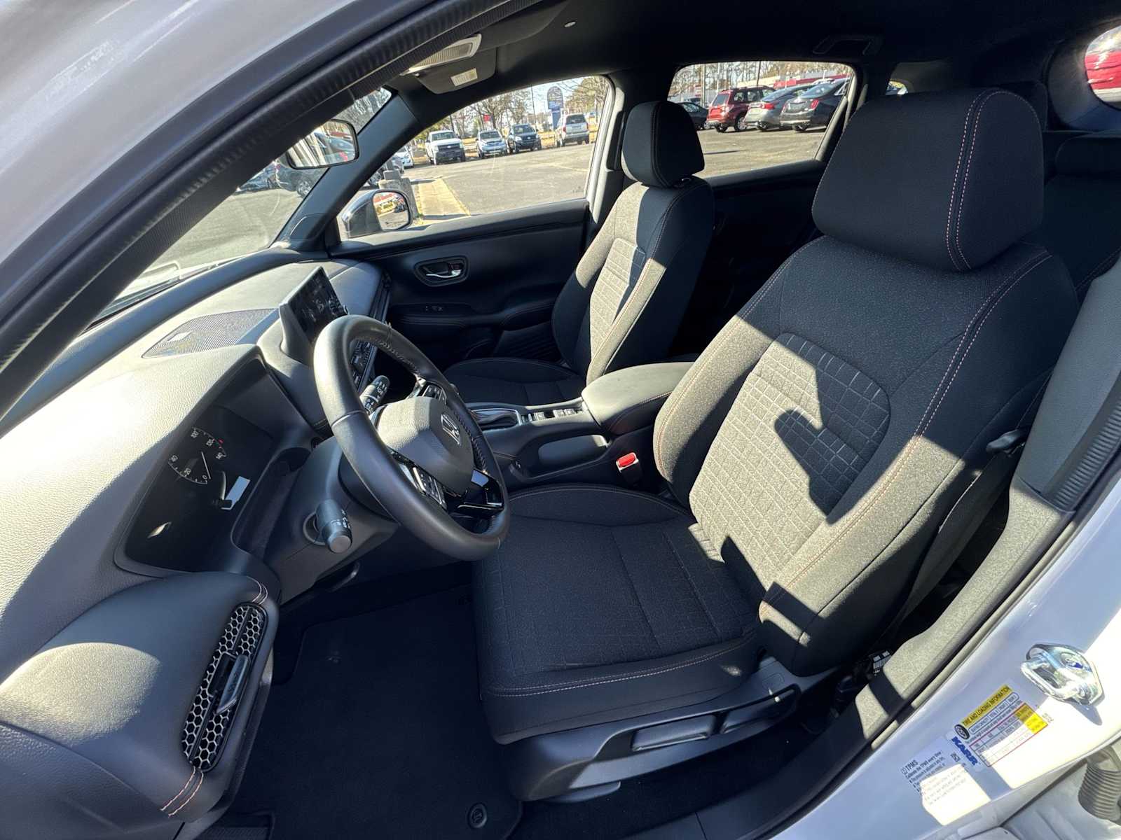 Thumbnail: 2025 Honda HR-V - 13